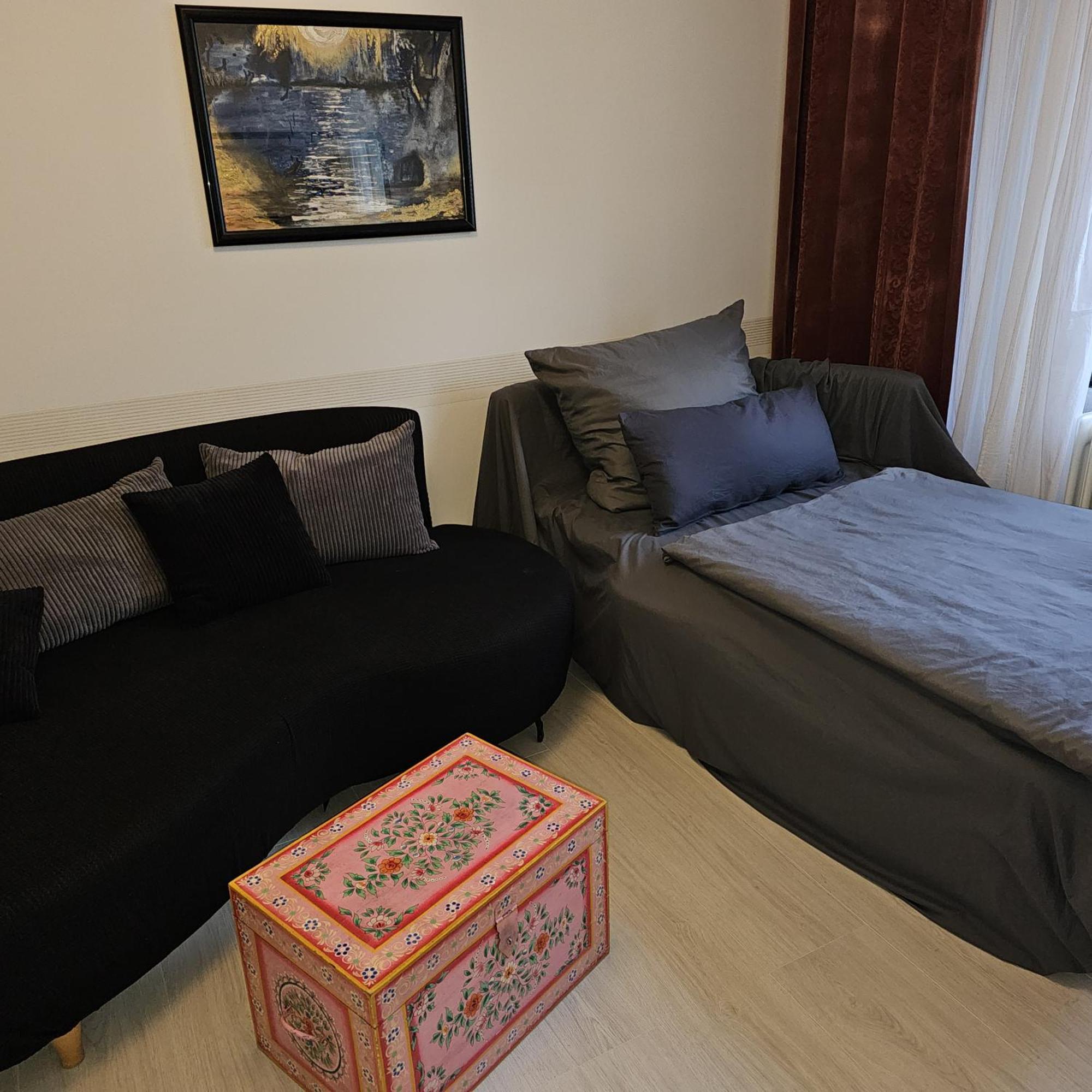 Zimmer Mit Charme Mond Neurenberg Buitenkant foto